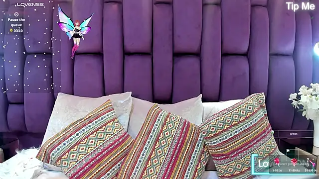 megannherrera online show from October 31, 11:44 am