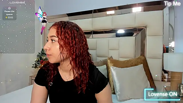 megannherrera online show from December 4, 11:52 am