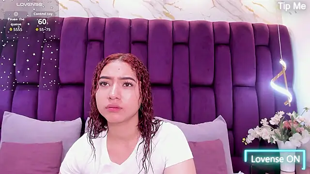 megannherrera online show from February 3, 12:21 pm