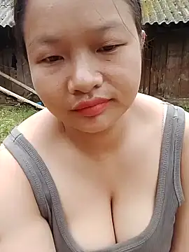 Snapshot of girl-babi chatting on September 13, 4:34 am girl-babi online show from September 13, 4:34 am