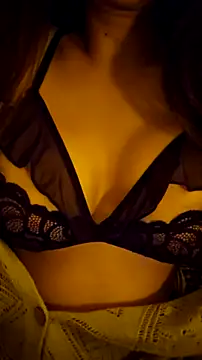 Snapshot of LeemaBean chatting on September 23, 4:32 pm LeemaBean online show from September 23, 4:32 pm