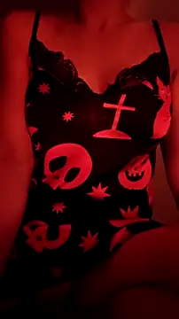 Snapshot of LeemaBean chatting on October 9, 5:05 am LeemaBean online show from October 9, 5:05 am