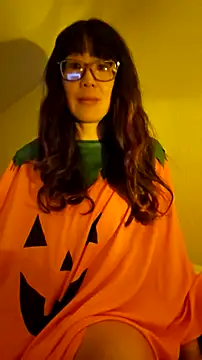 Snapshot of LeemaBean chatting on October 27, 12:36 am LeemaBean online show from October 27, 12:36 am