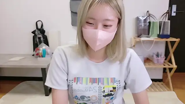 Snapshot of Nana__ch chatting on November 12, 11:43 am Nana ch online show from November 12, 11:43 am