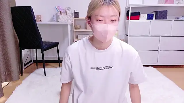 Snapshot of Nana__ch chatting on December 16, 5:45 am Nana ch online show from December 16, 5:45 am