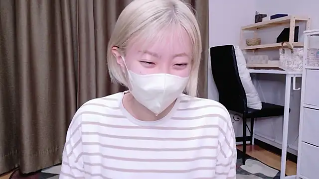 Nana  ch online show from February 16, 9:44 pm