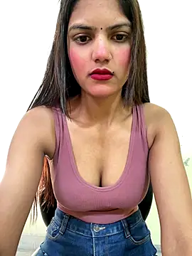 Snapshot of sexy_lips99 chatting on November 10, 4:33 am sexy lips99 online show from November 10, 4:33 am