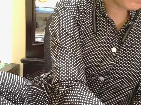 Snapshot of fairy_queen07 chatting on October 23, 7:12 pm fairy queen07 online show from October 23, 7:12 pm