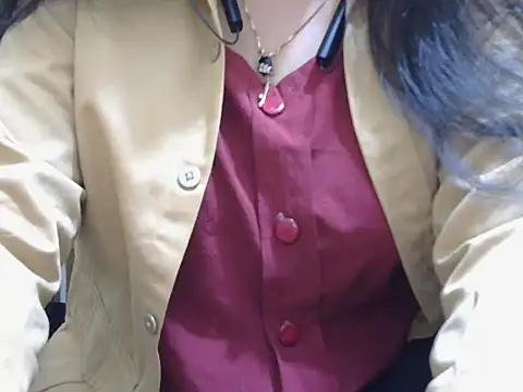 Snapshot of fairy_queen07 chatting on November 18, 6:01 pm fairy queen07 online show from November 18, 6:01 pm