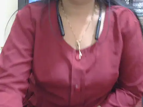 Snapshot of fairy_queen07 chatting on November 19, 6:19 pm fairy queen07 online show from November 19, 6:19 pm