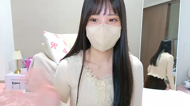 riri  nyan o0 online show from May 29, 5:05 am
