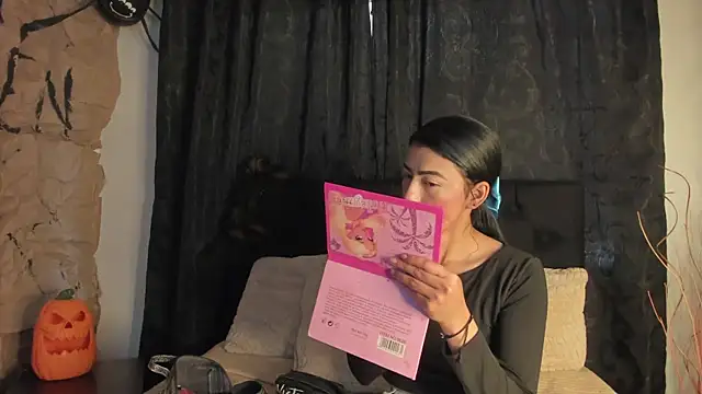 Snapshot of Tiffany_Nm chatting on October 29, 1:02 pm Tiffany Nm online show from October 29, 1:02 pm