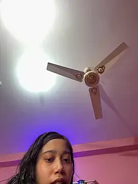 maya-Couple19 online show from May 6, 4:45 pm