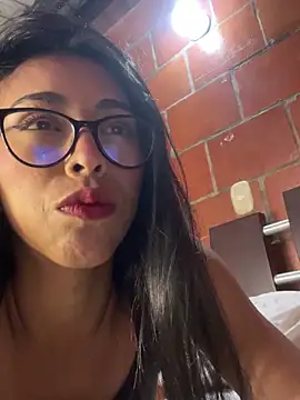 Emma  cumlovee online show from May 7, 11:48 am