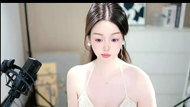 abbyli12 online show from December 17, 2:56 pm