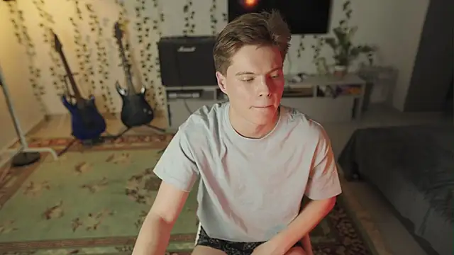 RusBradPitt online show from February 5, 4:00 pm