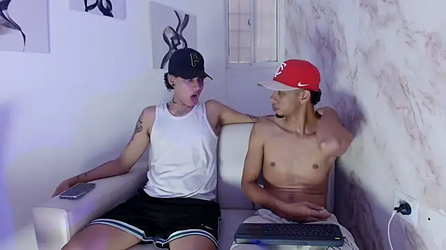 DustinandJordan online show from November 13, 9:47 pm