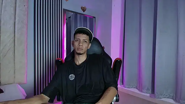 DustinandJordan online show from November 26, 5:08 am