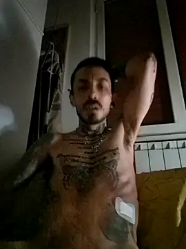 Snapshot of Robe420 chatting on June 16, 1:30 am Robe420 online show from June 16, 1:30 am
