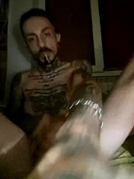Snapshot of Robe420 chatting on June 18, 1:50 am Robe420 online show from June 18, 1:50 am