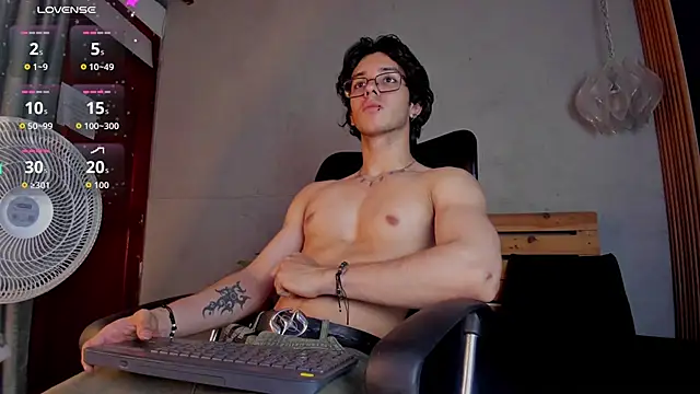 Markuss   online show from September 24, 2:26 am