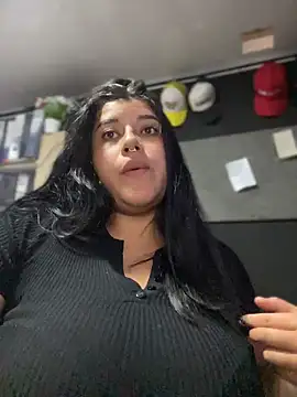 Snapshot of Tokio_Sakura chatting on December 18, 9:54 pm Tokio Sakura online show from December 18, 9:54 pm