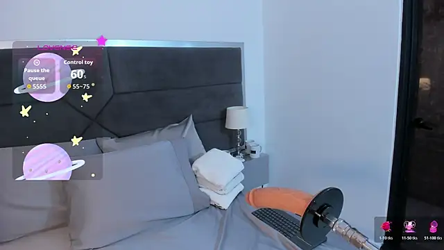 Snapshot of TIFFANY_GLOW__ chatting on October 18, 8:20 pm TIFFANY GLOW online show from October 18, 8:20 pm