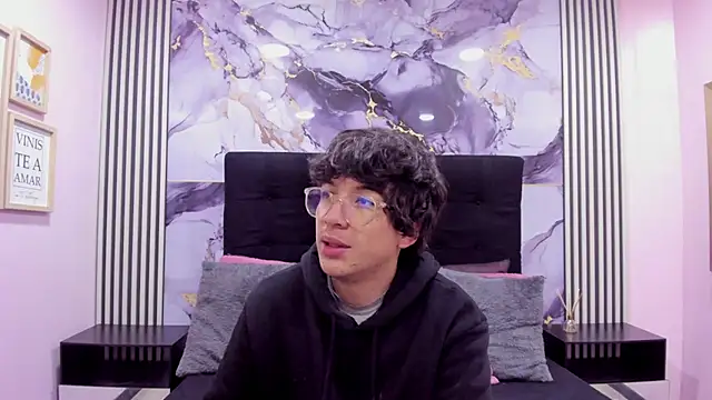 Snapshot of Desire_Ecstasy chatting on November 27, 1:02 pm Desire Ecstasy online show from November 27, 1:02 pm