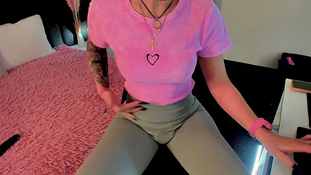 Kira Key online show from September 23, 1:41 am