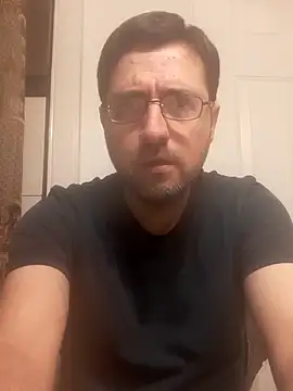 Snapshot of Gearsuit chatting on November 7, 3:06 am Gearsuit online show from November 7, 3:06 am