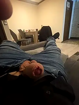 bigdicksklave online show from December 14, 3:06 pm