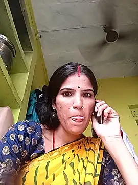 Snapshot of Riya_jaan12 chatting on September 19, 9:32 am Riya jaan12 online show from September 19, 9:32 am