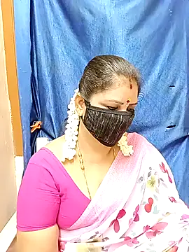 Snapshot of sushma26 chatting on October 4, 9:57 pm sushma26 online show from October 4, 9:57 pm