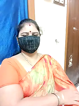 Snapshot of sushma26 chatting on November 9, 11:52 am sushma26 online show from November 9, 11:52 am