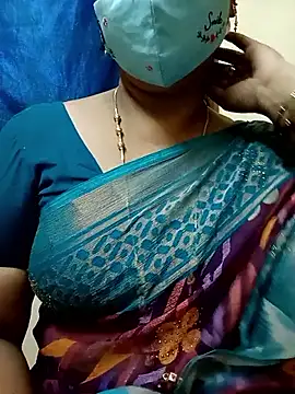 Snapshot of sushma26 chatting on May 5, 1:13 am sushma26 online show from May 5, 1:13 am