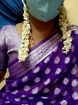 Snapshot of sushma26 chatting on May 16, 5:56 pm sushma26 online show from May 16, 5:56 pm