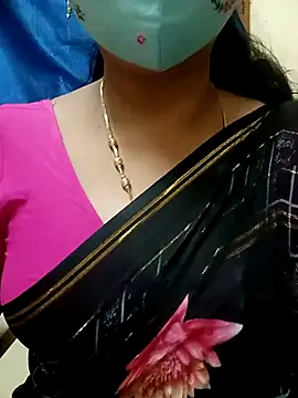 Snapshot of sushma26 chatting on June 14, 6:21 pm sushma26 online show from June 14, 6:21 pm