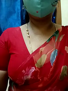 Snapshot of sushma26 chatting on July 18, 6:50 am sushma26 online show from July 18, 6:50 am