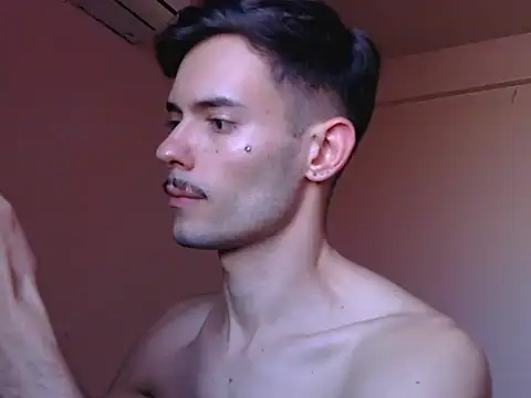 Snapshot of Oheitorofc chatting on April 10, 6:56 pm Oheitorofc online show from April 10, 6:56 pm