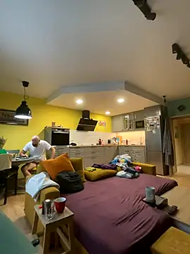 smint06 online show from October 11, 1:31 pm