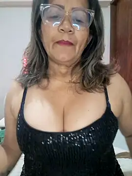 Vickysweeeettt online show from May 29, 1:03 am