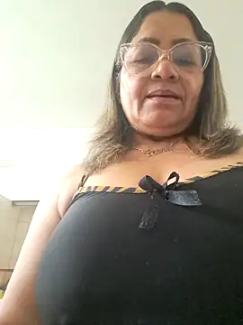 Vickysweeeettt online show from June 29, 6:19 pm