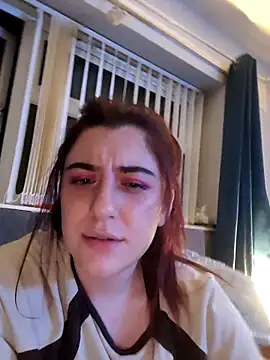 Snapshot of SerenaVice chatting on October 25, 11:21 pm SerenaVice online show from October 25, 11:21 pm