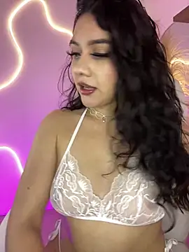 Zoe Serrat online show from September 16, 1:23 pm