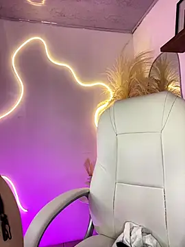 Zoe Serrat online show from September 19, 12:39 pm