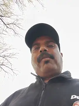 Snapshot of vardh033 chatting on November 28, 8:50 am vardh033 online show from November 28, 8:50 am