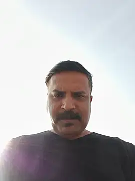 Snapshot of vardh033 chatting on December 14, 5:46 am vardh033 online show from December 14, 5:46 am