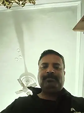 vardh033 online show from December 17, 4:29 am