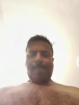 vardh033 online show from January 7, 6:05 am