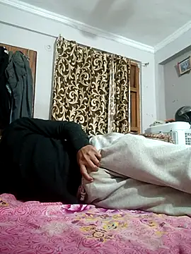 vardh033 online show from February 3, 10:53 am